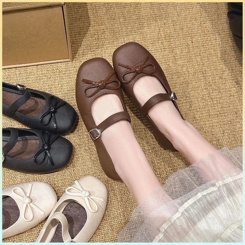 صنادل نسائية أنيقة مزينة بفيون - مراجعة Sandals وسعره